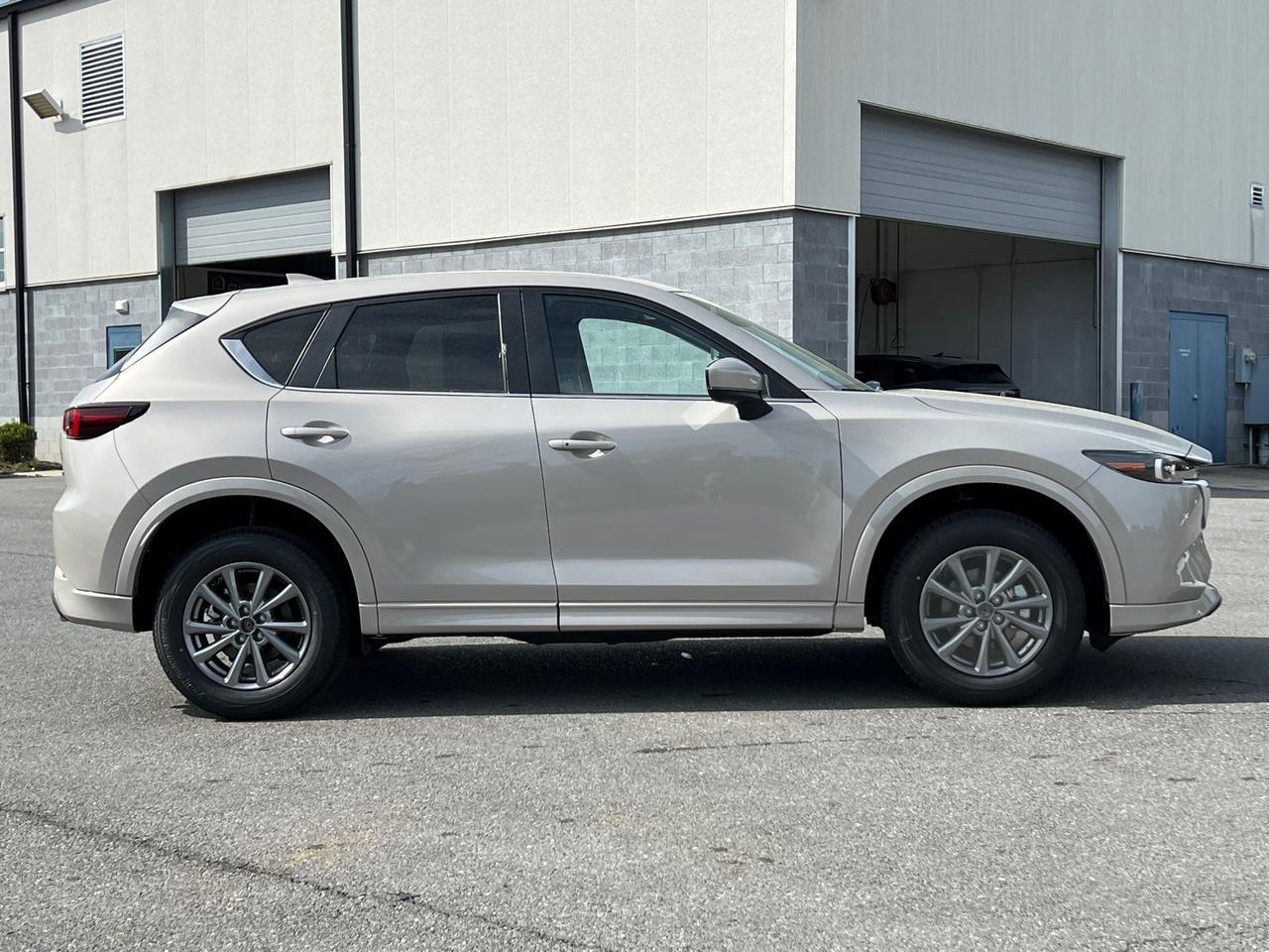 2025 MAZDA CX-5 2.5 S Preferred Package Hagerstown MD