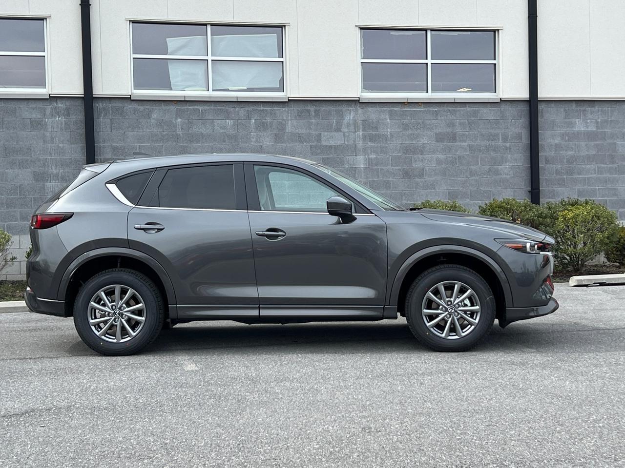 2025 MAZDA CX-5 2.5 S Preferred Package Hagerstown MD