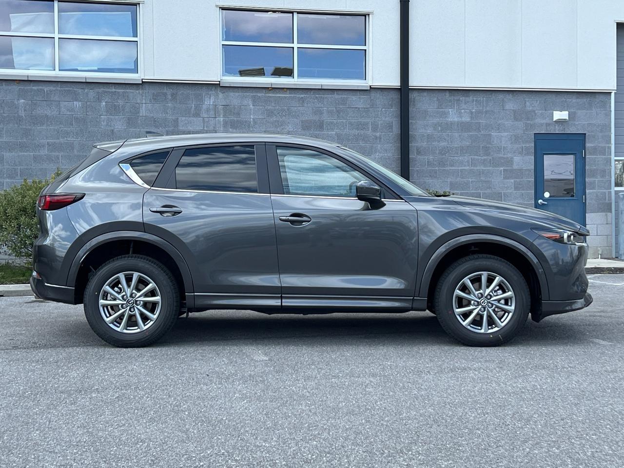 2025 MAZDA CX-5 2.5 S Select Package Hagerstown MD