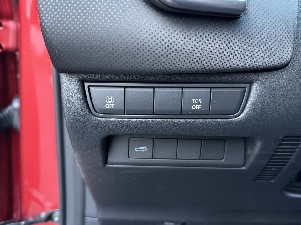 2025 MAZDA CX-50 2.5 S Preferred Package Hagerstown MD