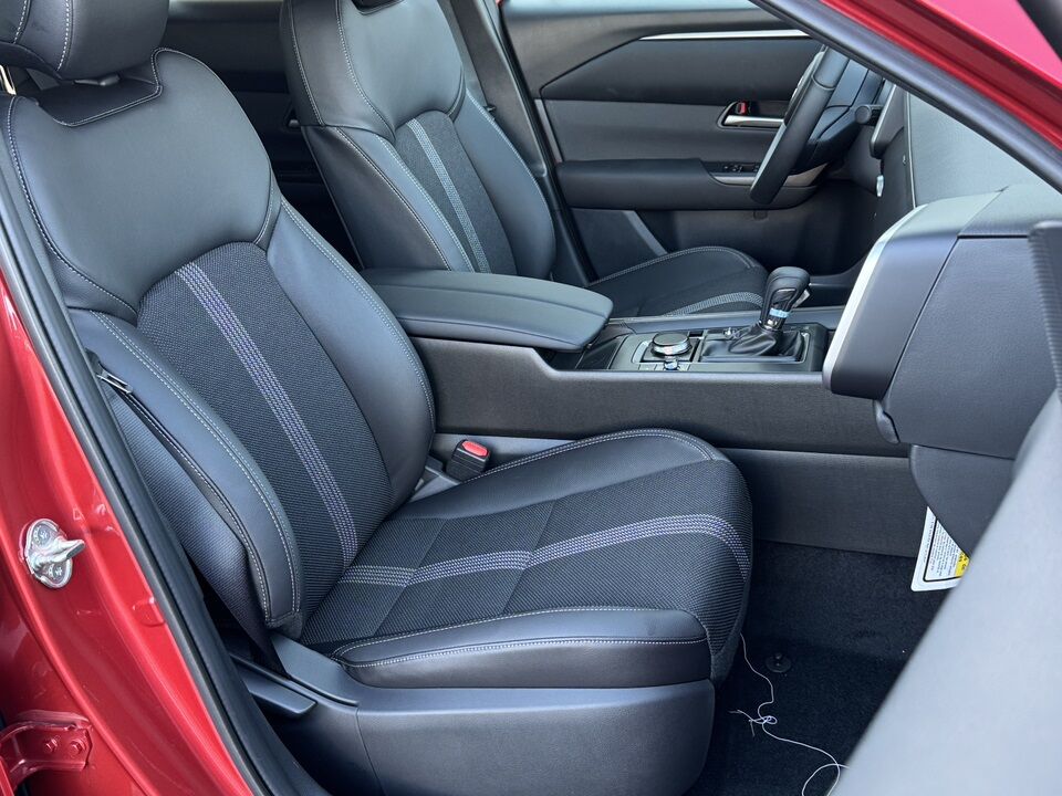 2025 MAZDA CX-50 2.5 S Preferred Package Hagerstown MD