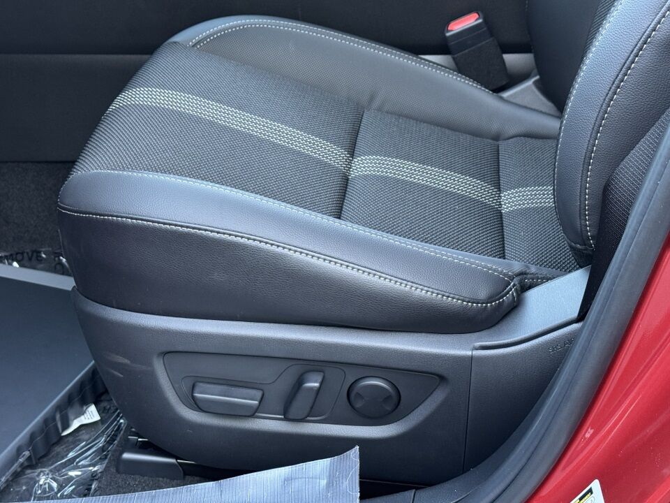 2025 MAZDA CX-50 2.5 S Preferred Package Hagerstown MD