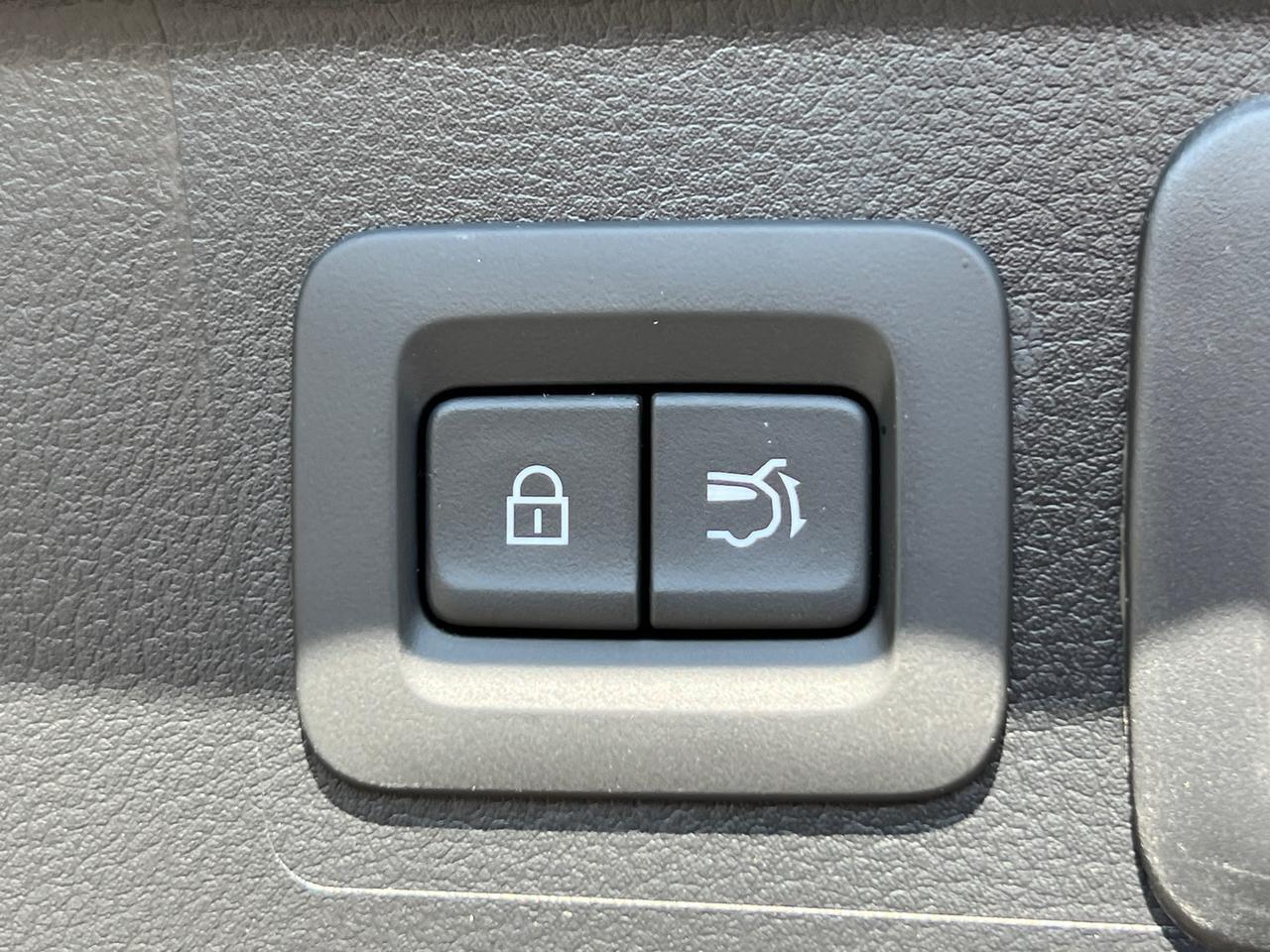 2025 MAZDA CX-50 2.5 S Premium Package Hagerstown MD