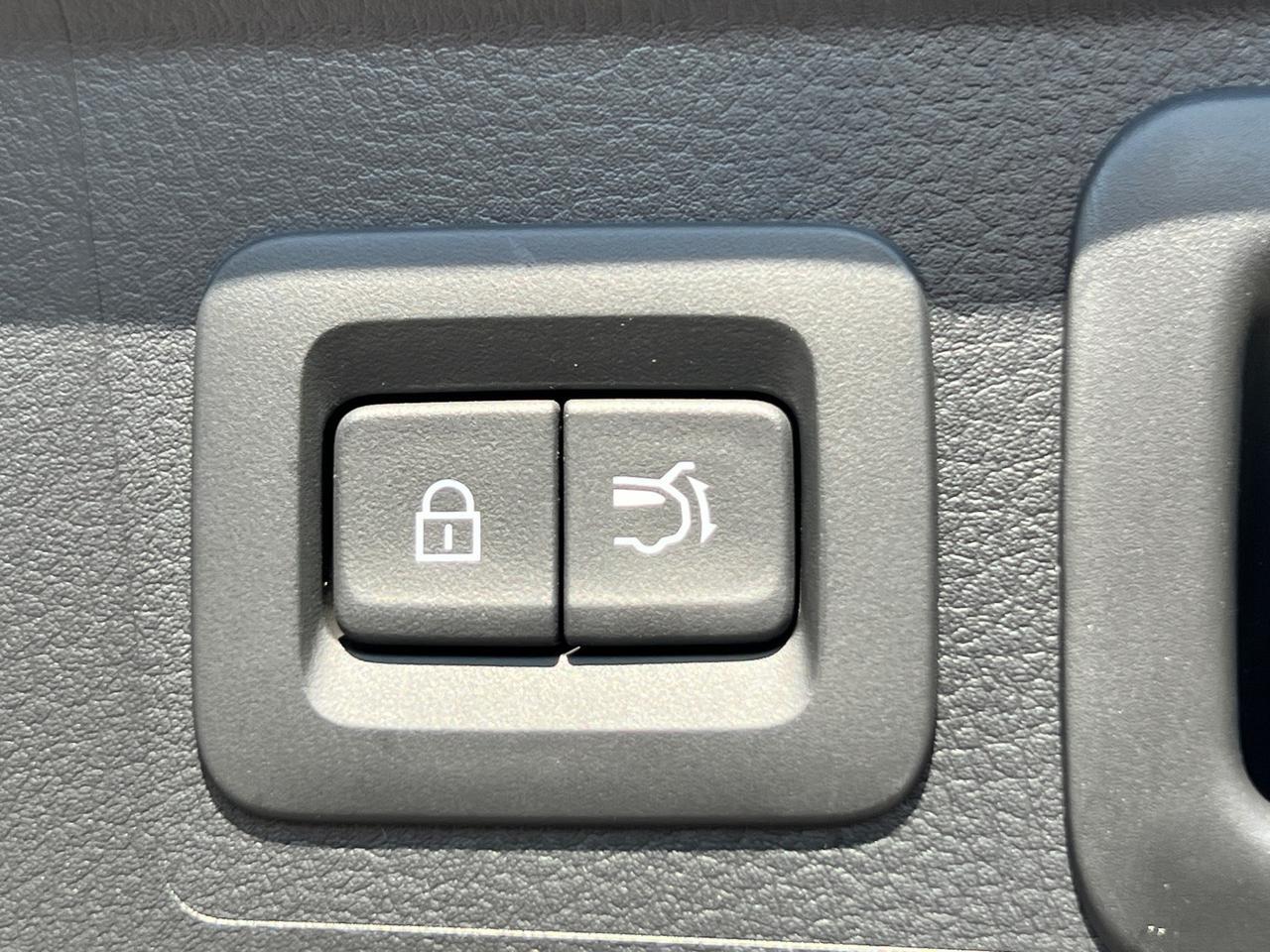 2025 MAZDA CX-50 2.5 S Premium Package Hagerstown MD