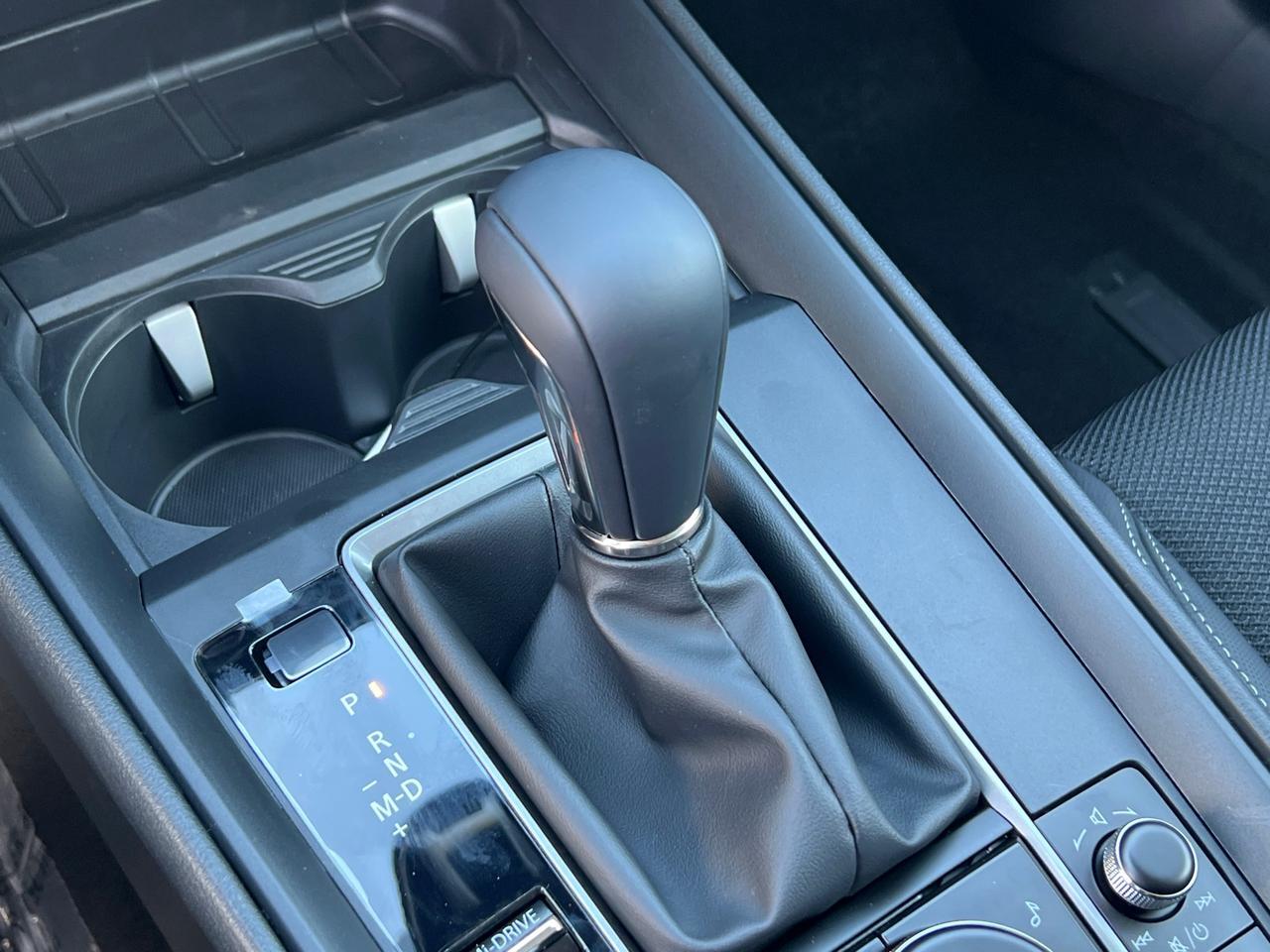 2025 MAZDA CX-50 2.5 S Select Package Hagerstown MD