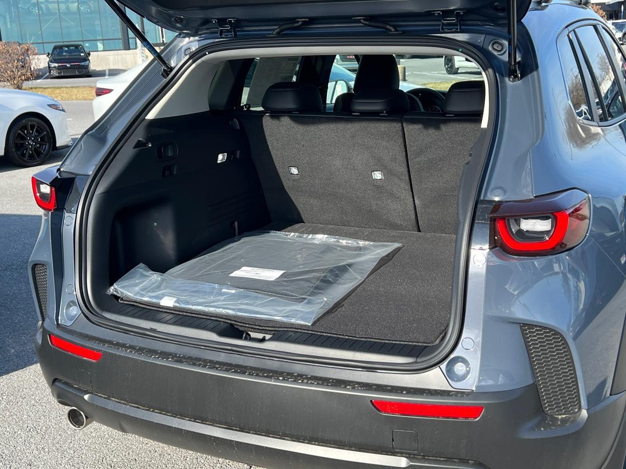 2025 MAZDA CX-50 2.5 S Select Package Hagerstown MD