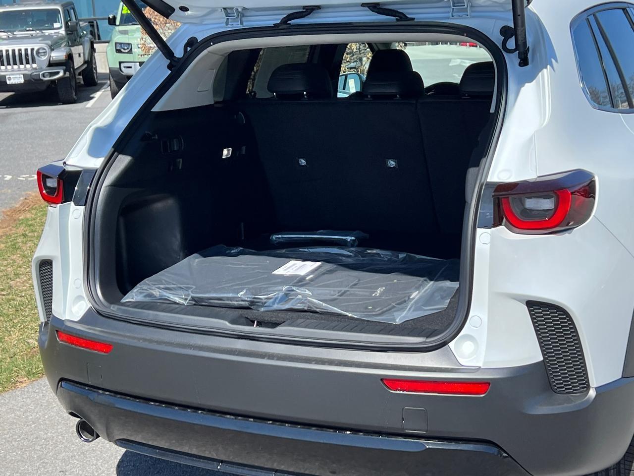 2025 MAZDA CX-50 Hybrid Premium Hagerstown MD
