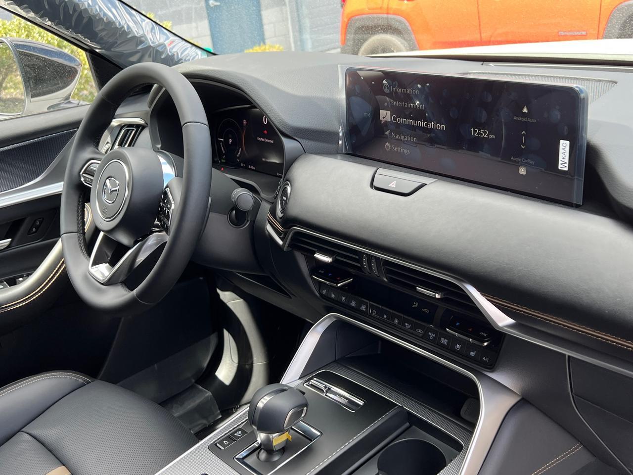 2025 MAZDA CX-70 PHEV Premium Plus Hagerstown MD