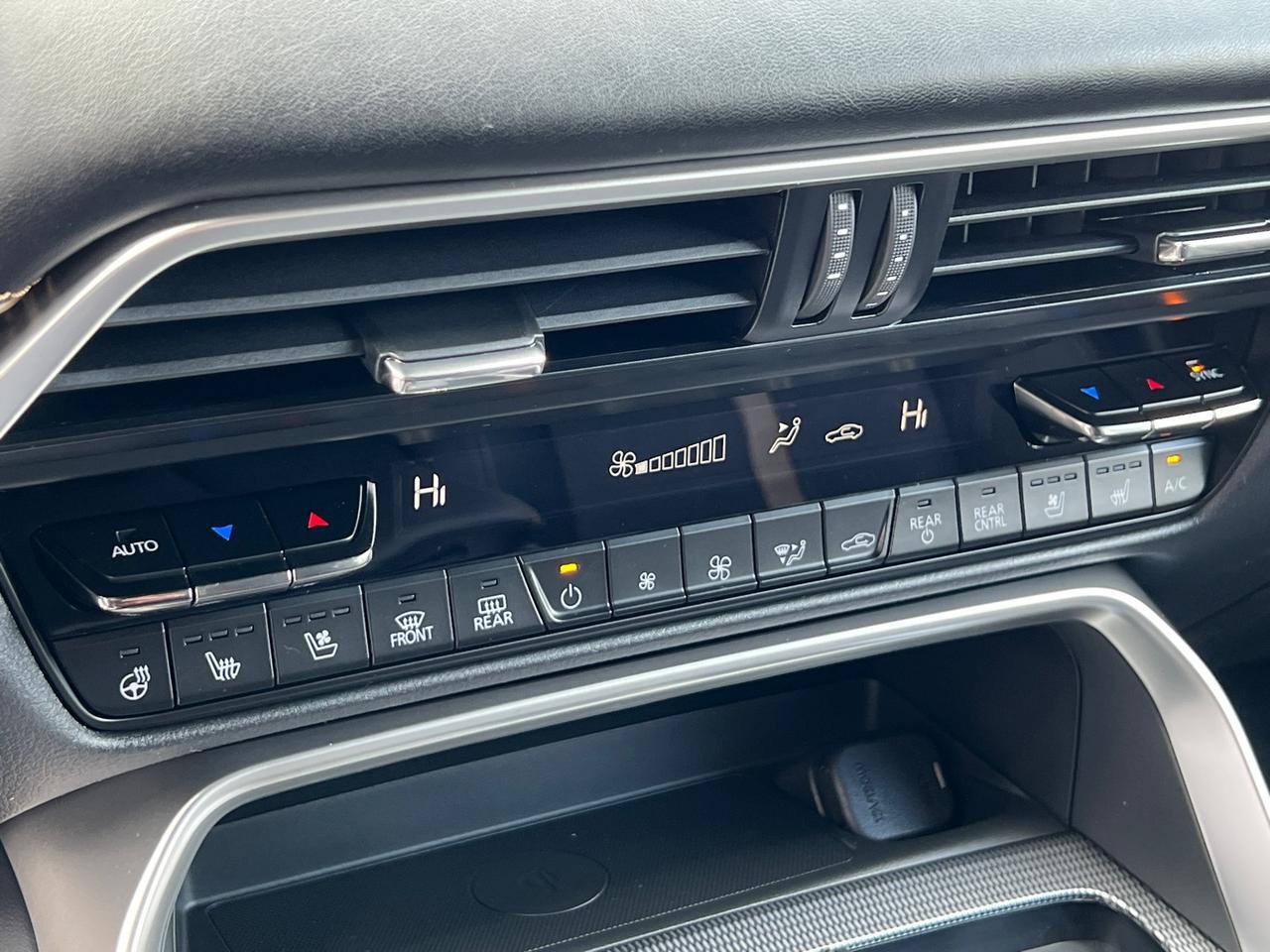 2025 MAZDA CX-70 PHEV Premium Plus Hagerstown MD