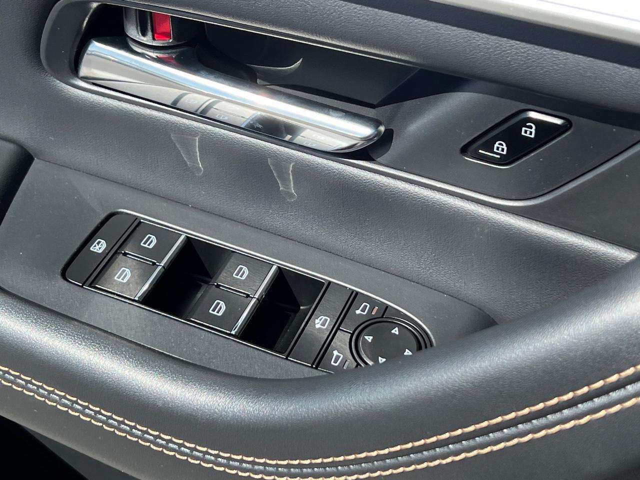 2025 MAZDA CX-70 PHEV Premium Plus Hagerstown MD