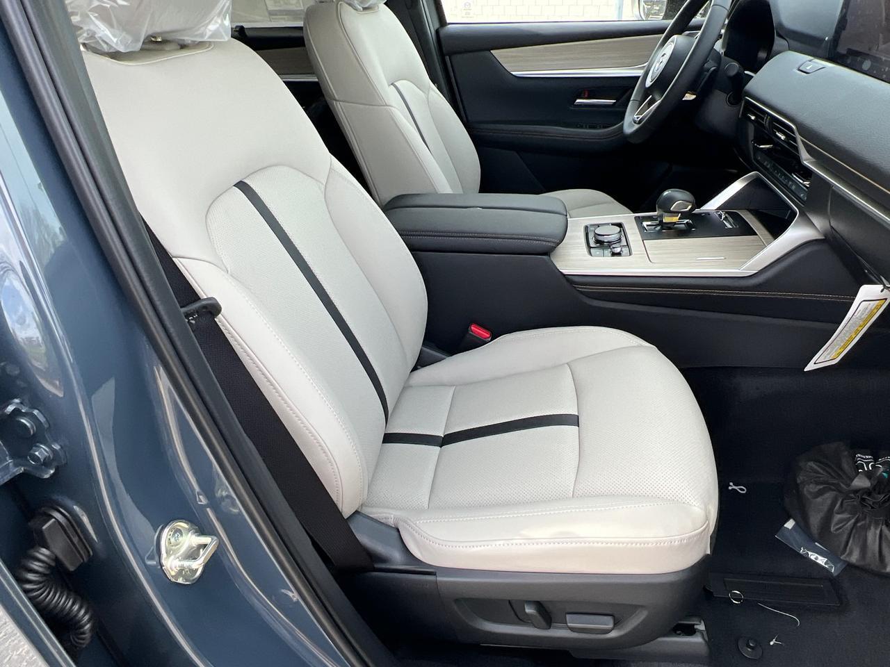 2025 MAZDA CX-70 PHEV Premium Hagerstown MD