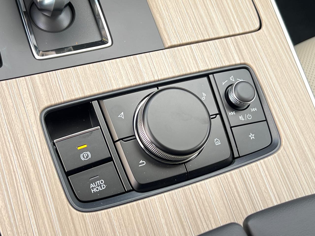 2025 MAZDA CX-70 PHEV Premium Hagerstown MD