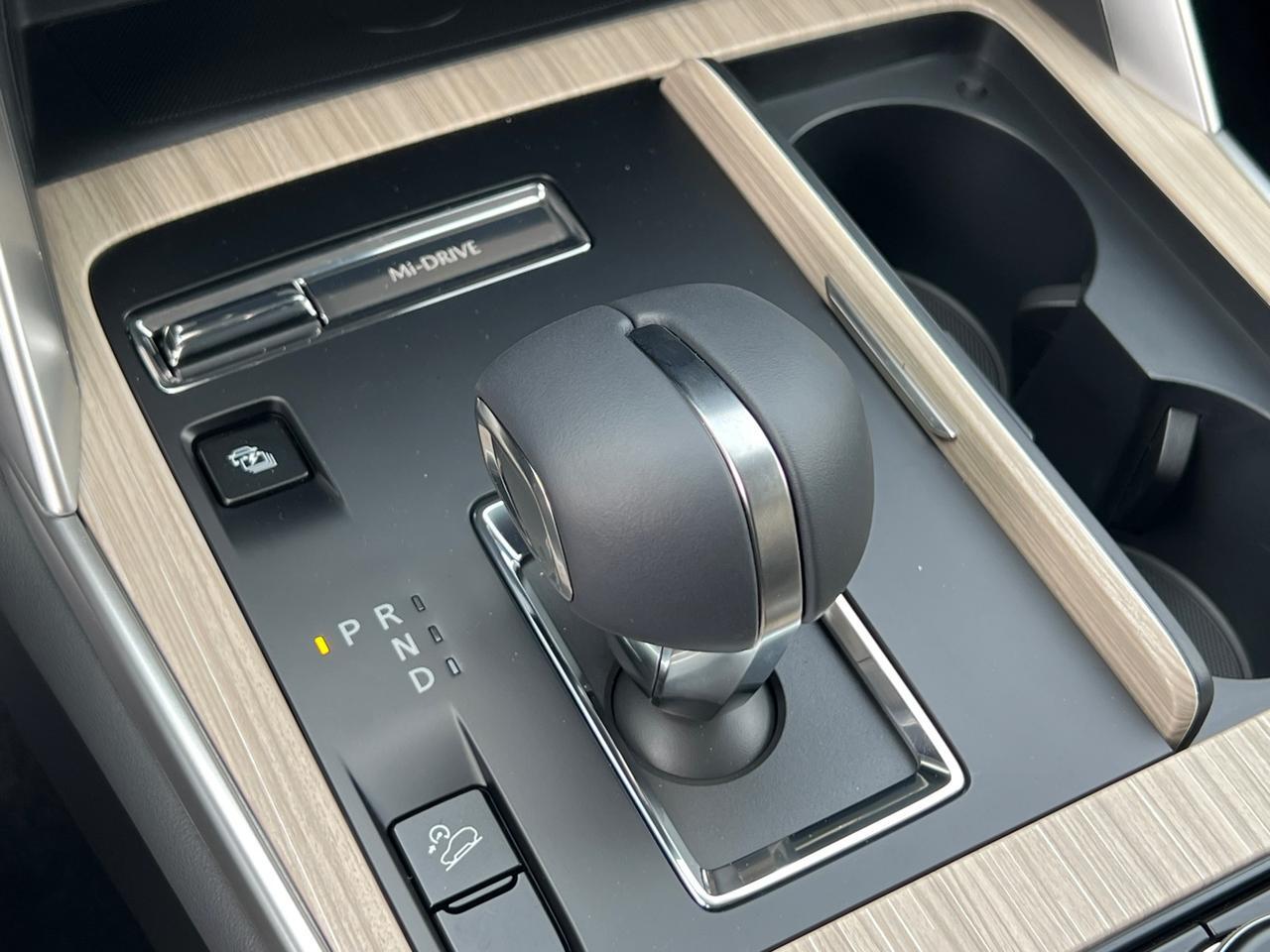 2025 MAZDA CX-70 PHEV Premium Hagerstown MD