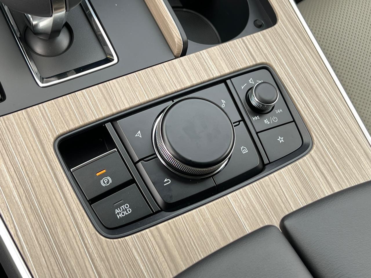 2025 MAZDA CX-70 PHEV Premium Hagerstown MD