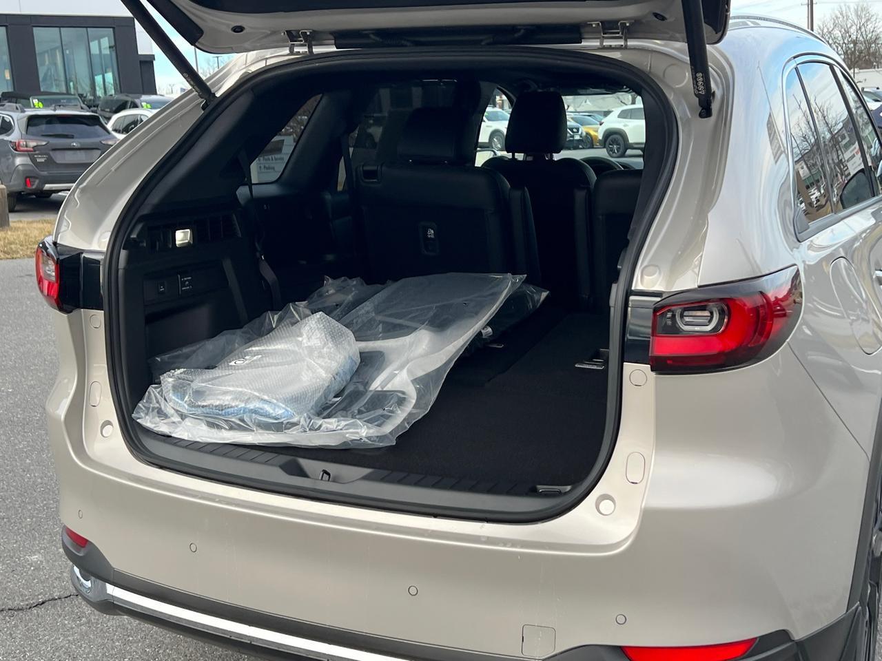 2025 MAZDA CX-90 PHEV Premium Plus Hagerstown MD