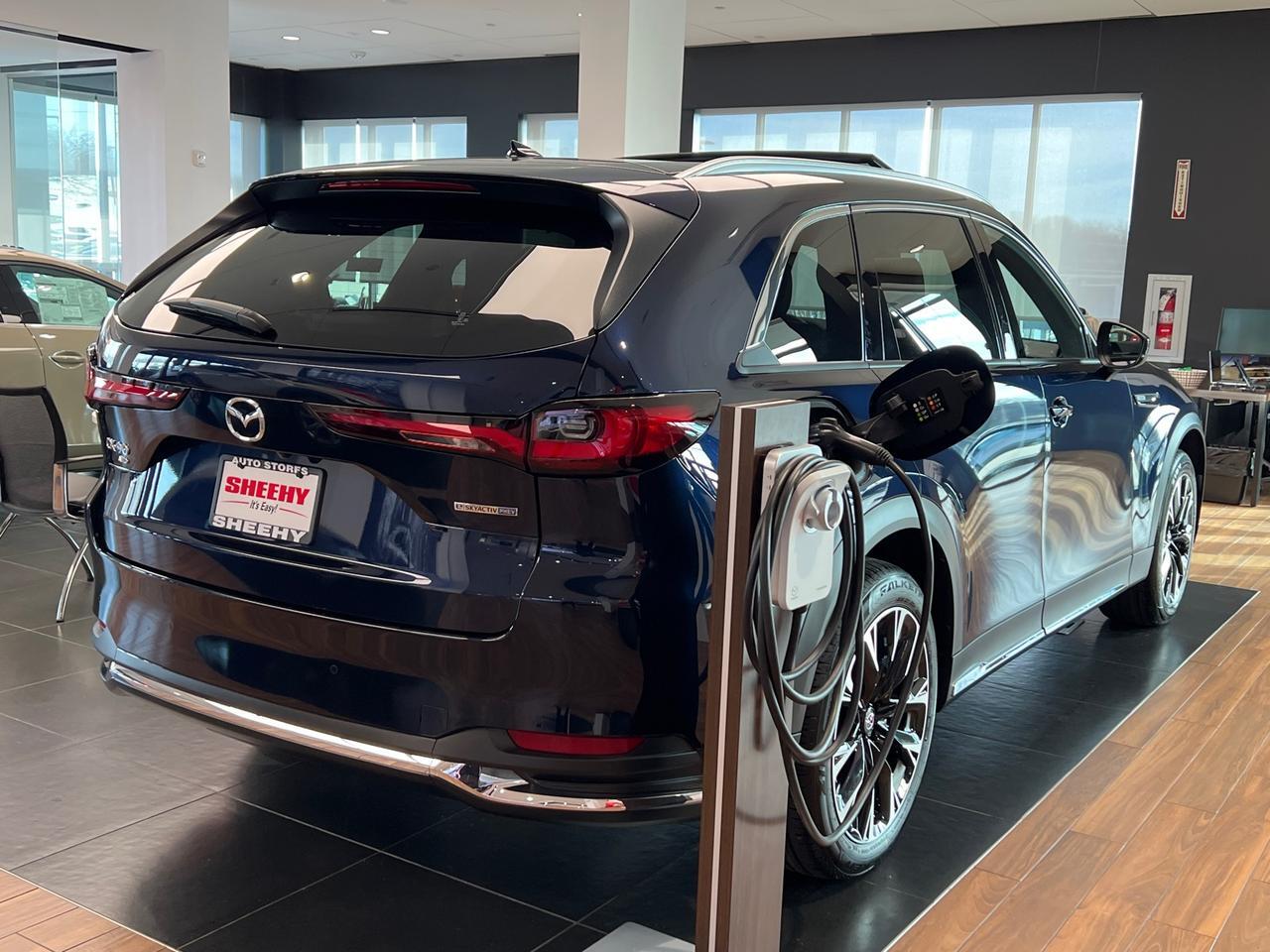 2025 MAZDA CX-90 PHEV Premium Plus Hagerstown MD