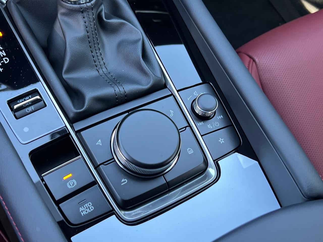 2025 MAZDA Mazda3 2.5 S Carbon Edition Hagerstown MD