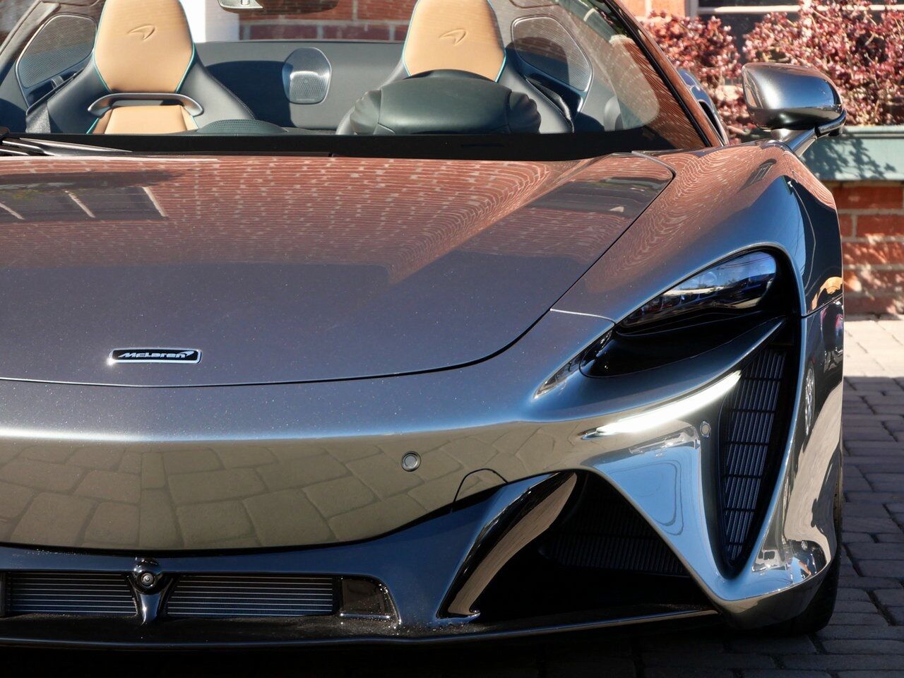 2025 McLaren Artura TechLux Lawrence KS