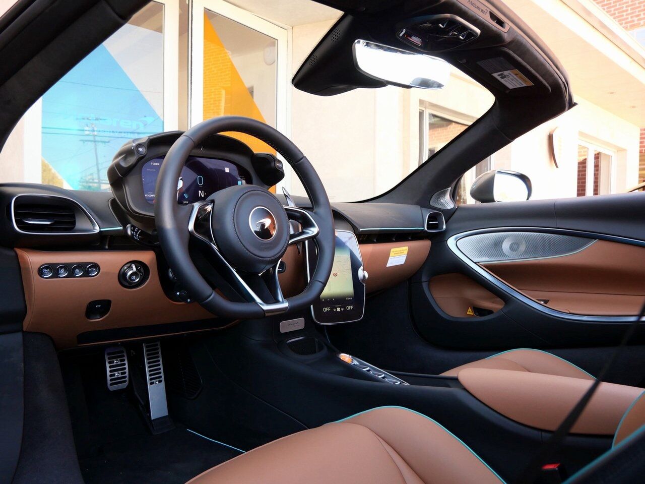 2025 McLaren Artura TechLux Lawrence KS