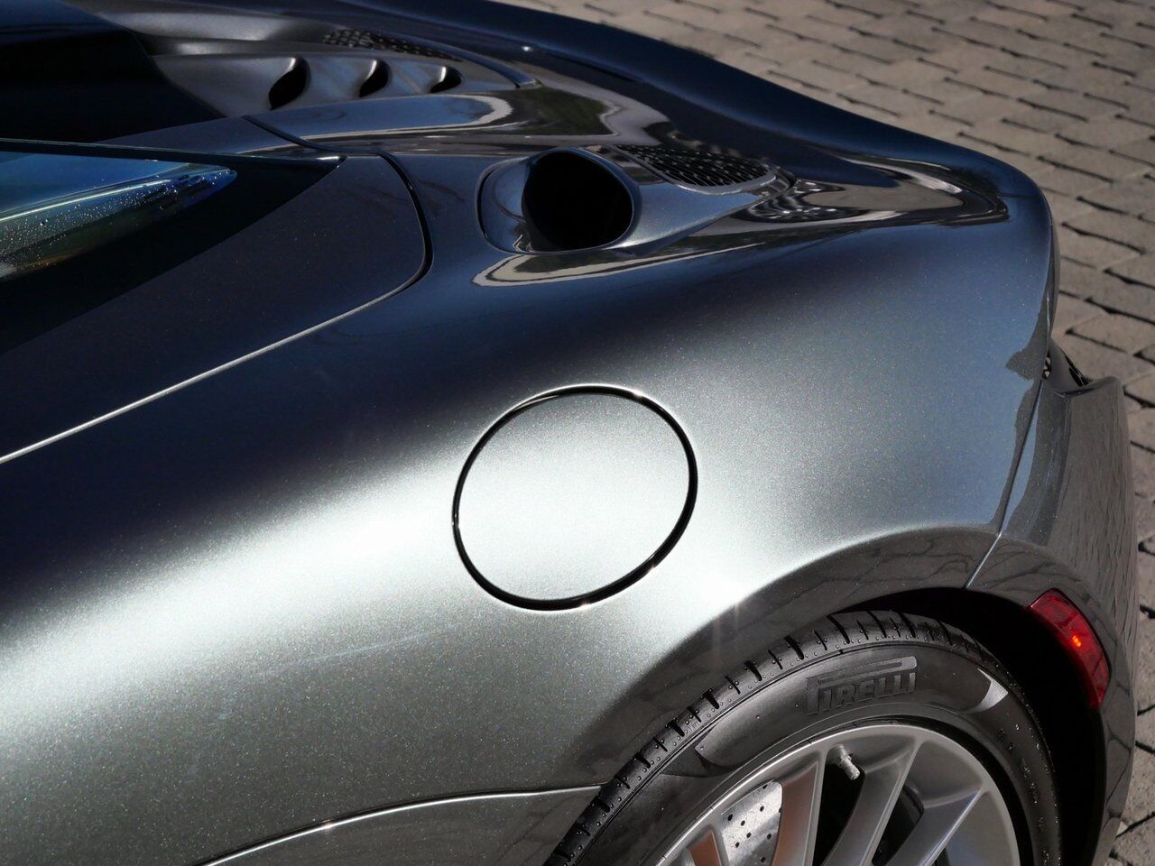 2025 McLaren Artura TechLux Lawrence KS