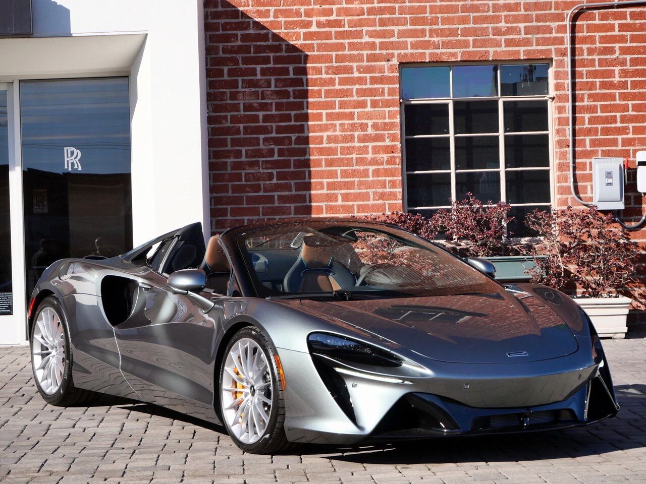 2025 McLaren Artura TechLux