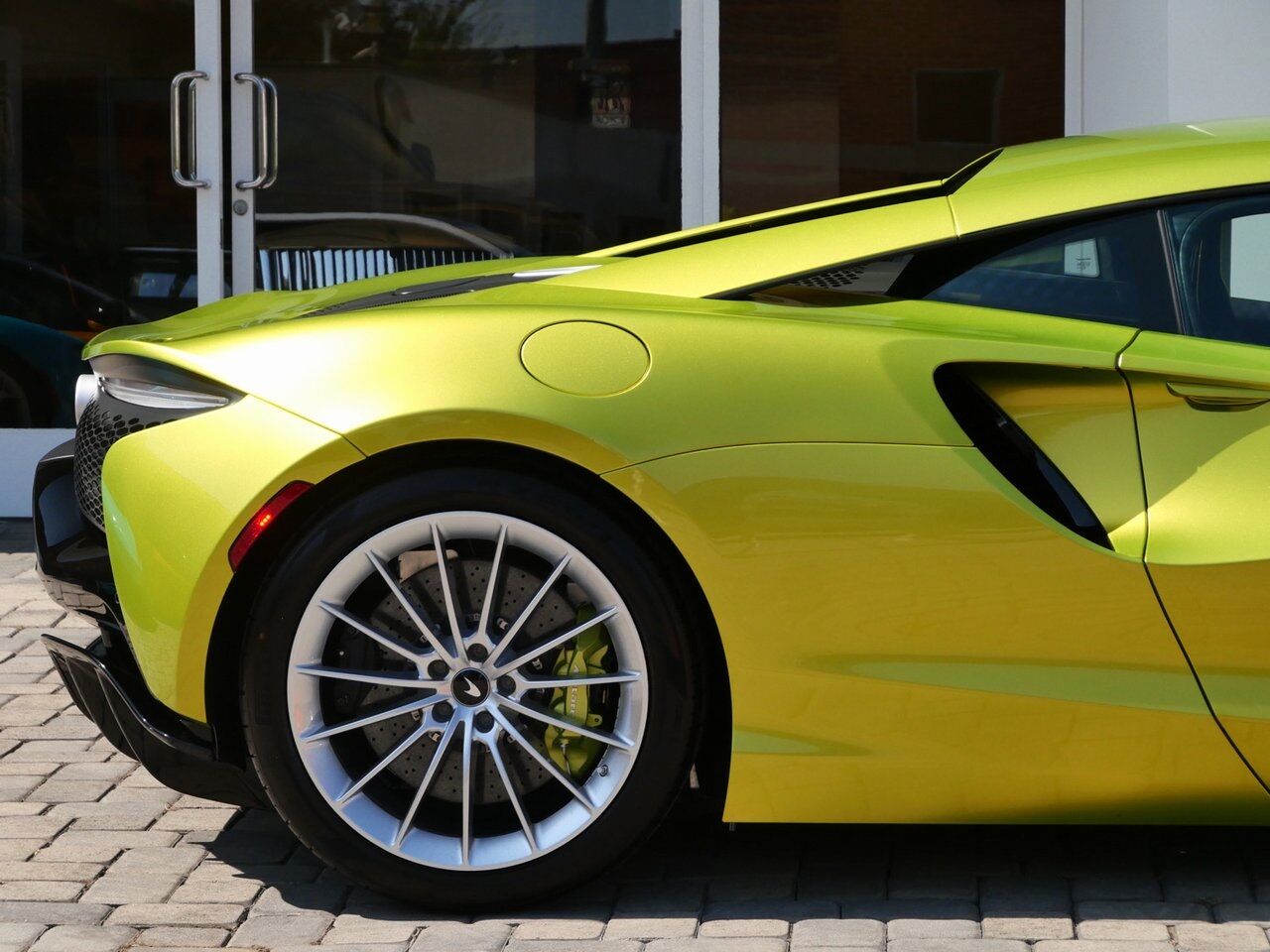 2025 McLaren Artura Vision Lawrence KS