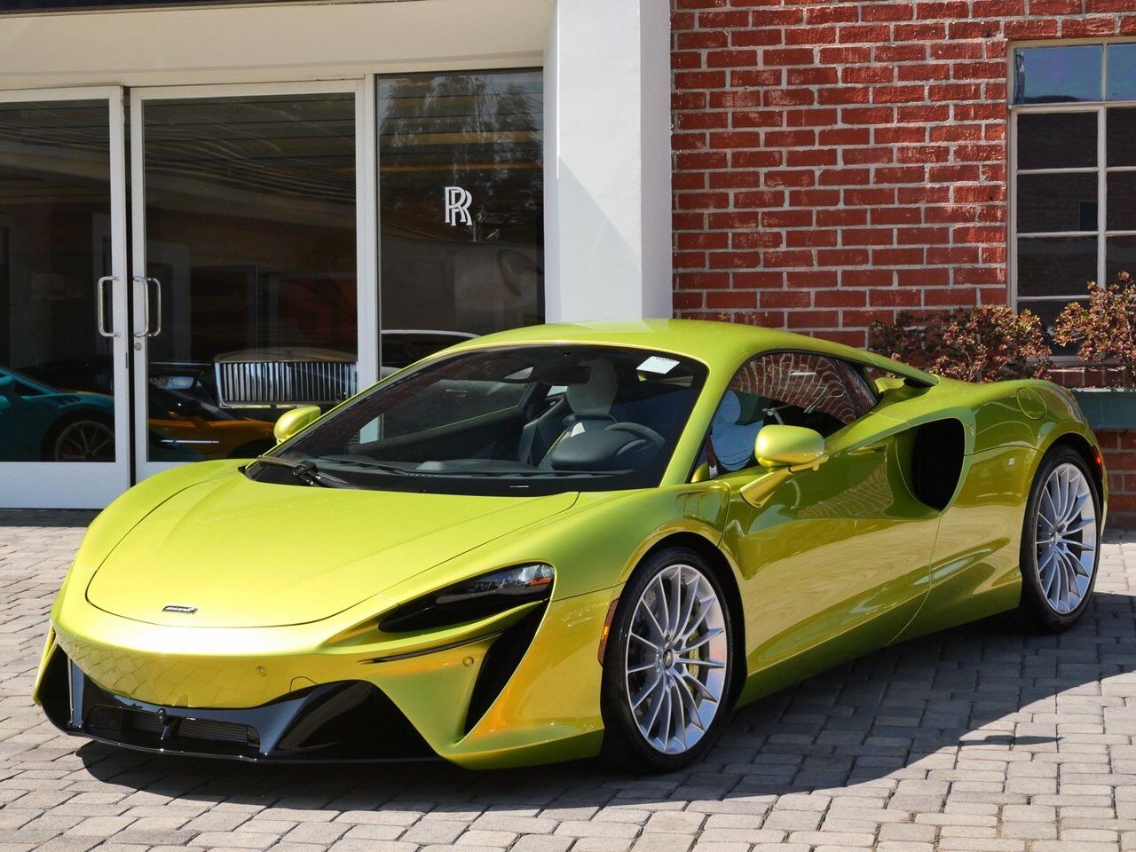 2025 McLaren Artura Vision Lawrence KS