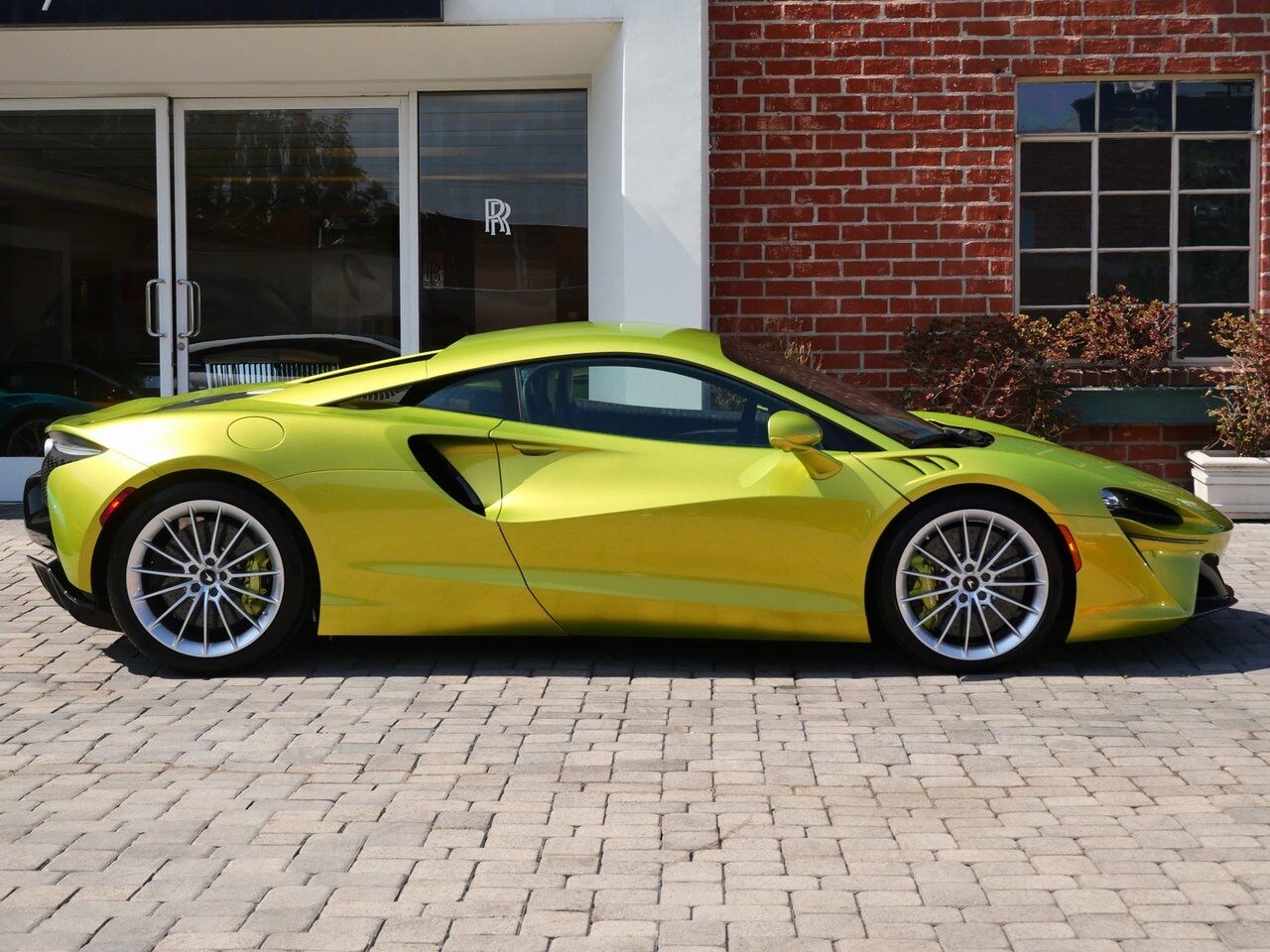 2025 McLaren Artura Vision Lawrence KS