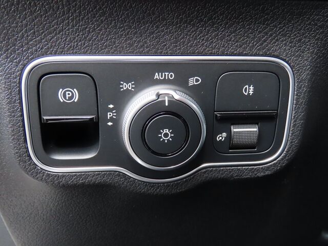 2025 Mercedes-Benz EQB 350 Merriam KS
