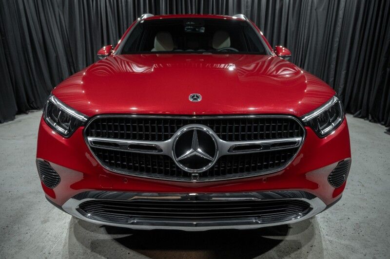 2025 Mercedes-Benz GLC 300 SUV