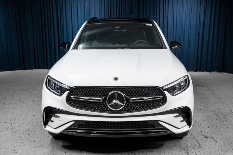 2025 Mercedes-Benz GLC 300 SUV