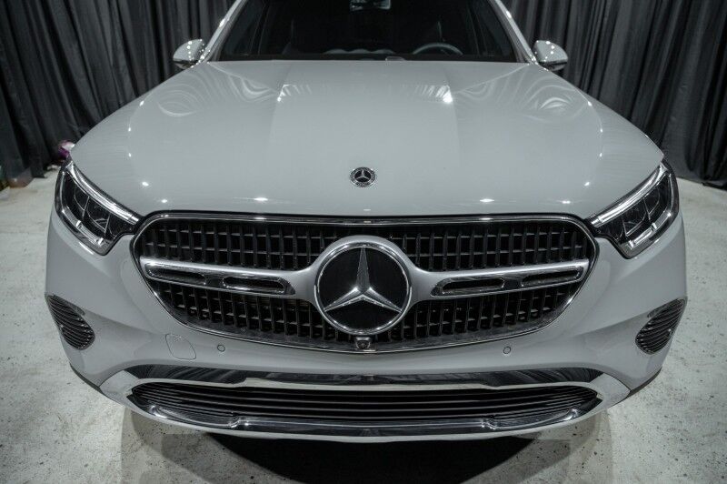 2025 Mercedes-Benz GLC 300 SUV
