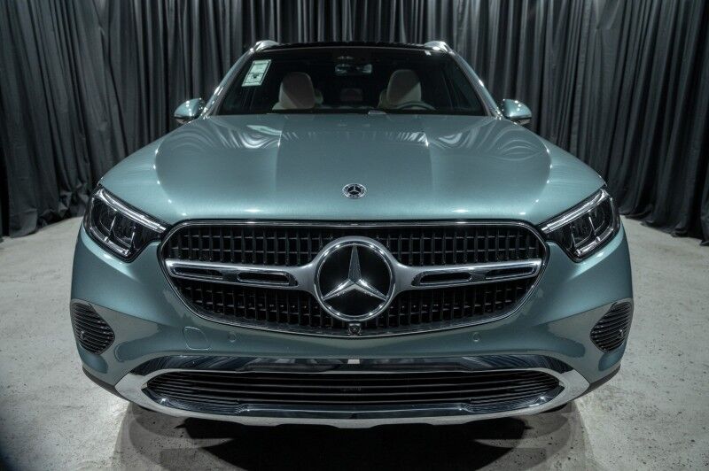 2025 Mercedes-Benz GLC 300 SUV