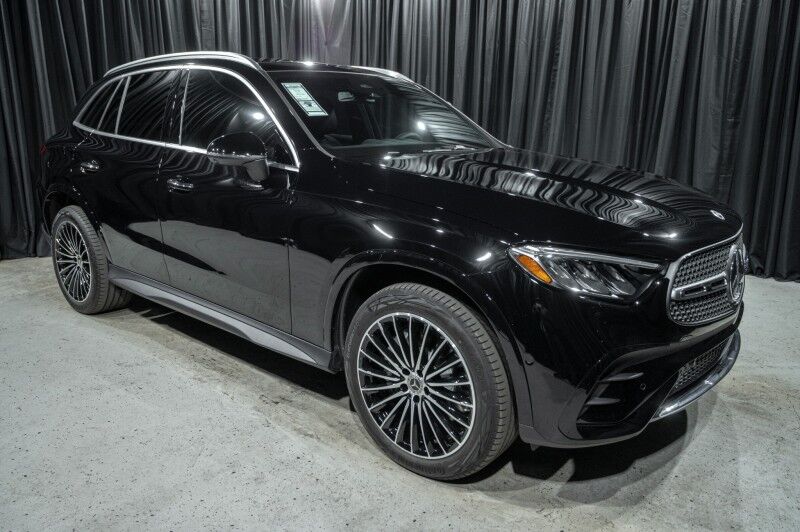 2025 Mercedes-Benz GLC 300 SUV
