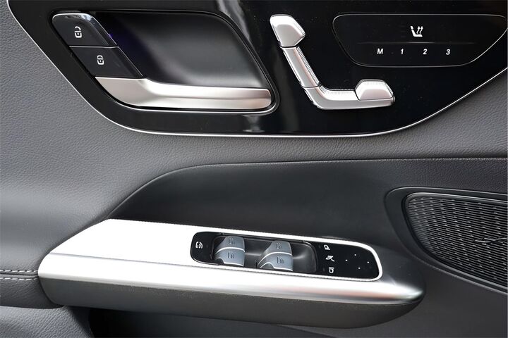 2025 Mercedes-Benz GLC GLC 300 Merriam KS