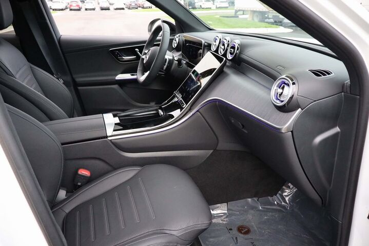 2025 Mercedes-Benz GLC GLC 300 Merriam KS