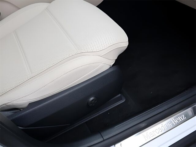 2025 Mercedes-Benz GLC GLC 350e Merriam KS