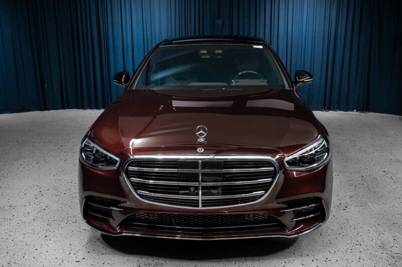 2025 Mercedes-Benz S-Class S 580e 4MATIC&reg; Sedan
