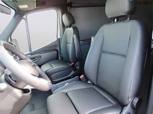 2025 Mercedes-Benz Sprinter 2500 Cargo 144 WB Merriam KS