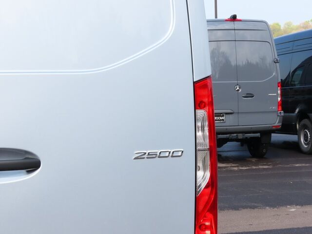 2025 Mercedes-Benz Sprinter 2500 Cargo 144 WB Merriam KS