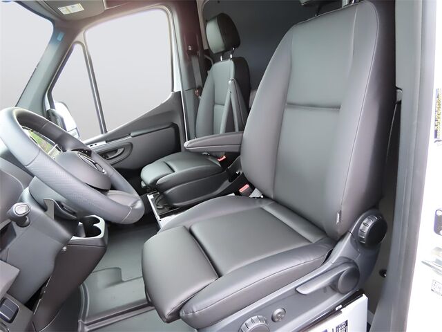 2025 Mercedes-Benz Sprinter 2500 Cargo 170 WB Merriam KS