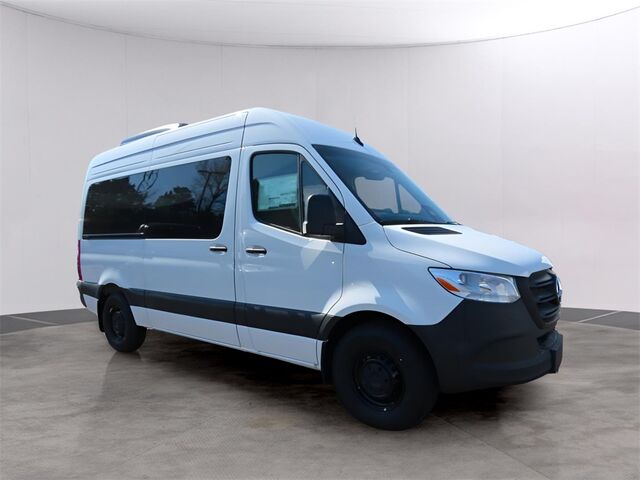 2025 Mercedes-Benz Sprinter 2500 Passenger 144 WB Merriam KS