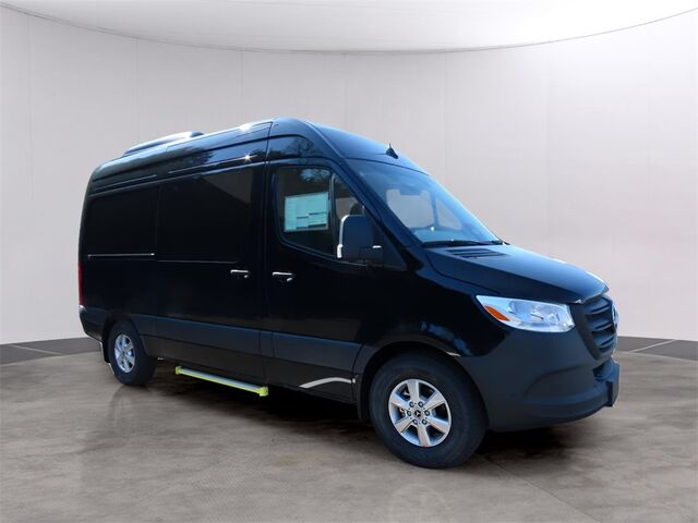2025 Mercedes-Benz Sprinter 2500 Passenger 144 WB Merriam KS
