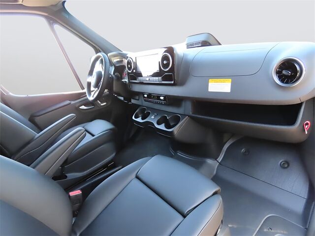 2025 Mercedes-Benz Sprinter 2500 Passenger 144 WB Merriam KS