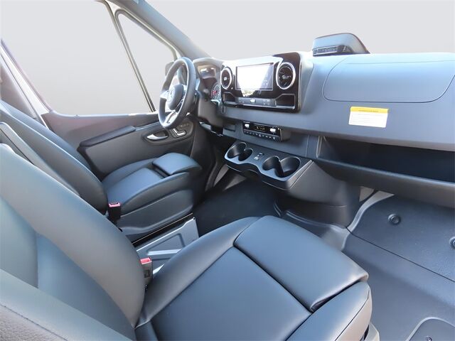 2025 Mercedes-Benz Sprinter 2500 Passenger 144 WB Merriam KS