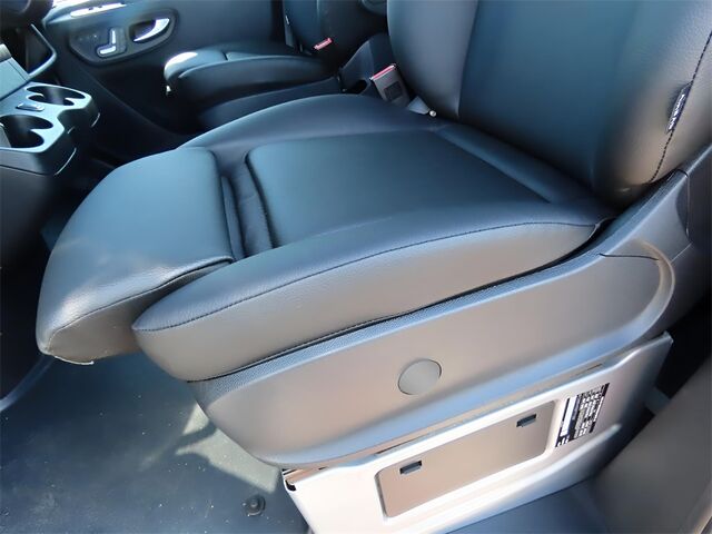 2025 Mercedes-Benz Sprinter 2500 Passenger 144 WB Merriam KS