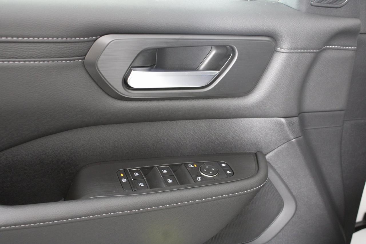 2025 Nissan Armada SV Manassas VA