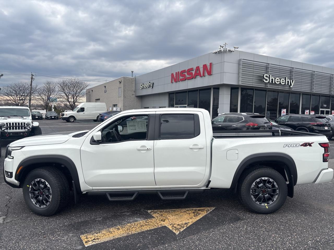 2025 Nissan Frontier PRO-4X