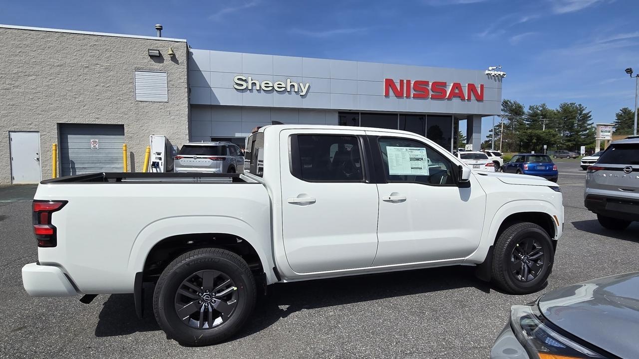 2025 Nissan Frontier SV
