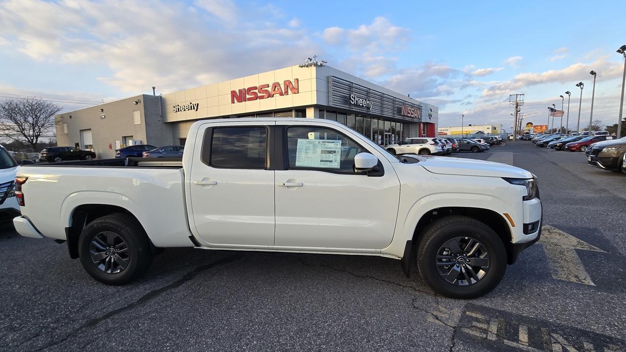 2025 Nissan Frontier SV